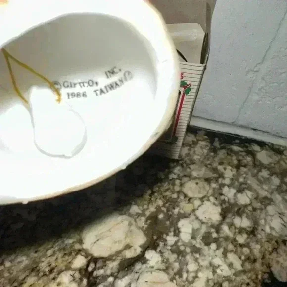 VINTAGE 1986 Holly Bells Dog Christmas Ornament - Picture 15 of 15